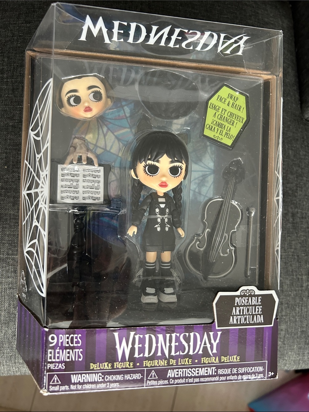 NEW 🆕 Wednesday Addams Deluxe Poseable Figure with Accessories/ Sealed box